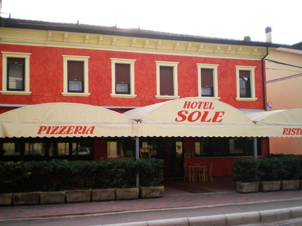 Albergo Pizzeria Sole Сан-Джованни-Лупатото Экстерьер фото