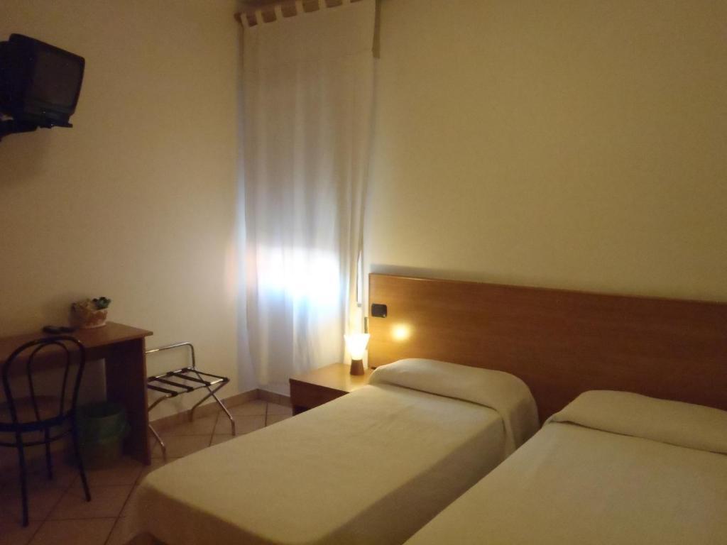 Albergo Pizzeria Sole Сан-Джованни-Лупатото Экстерьер фото